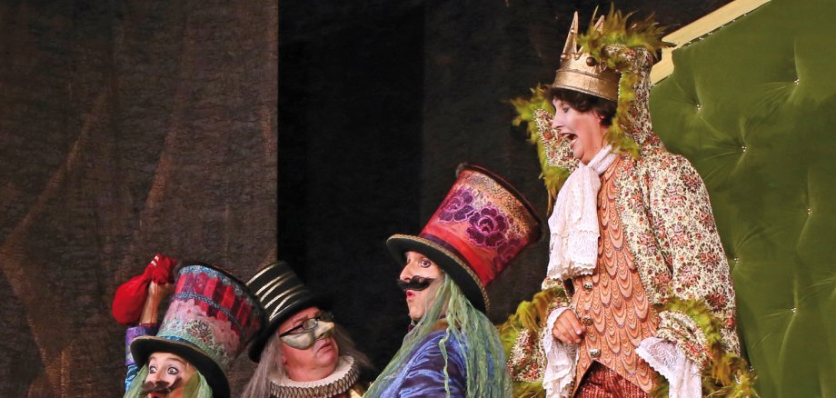 Kindertheater Des Kaisers  neue Kleider