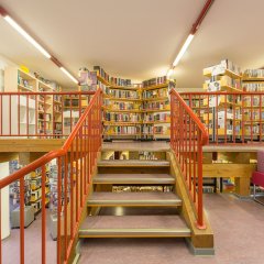 Blick in die Bücherei Empore