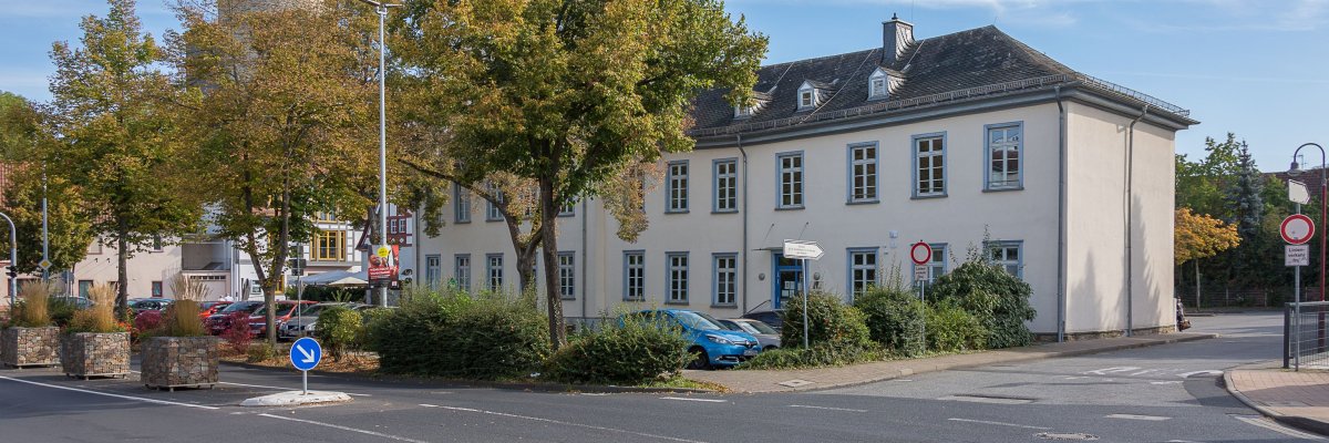 Gebäude Am Hexenturm 10 (Alte Realschule) - Büro der Jugendpflege