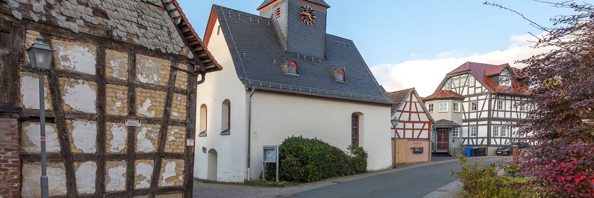 Blick auf Kirche in Dasbach