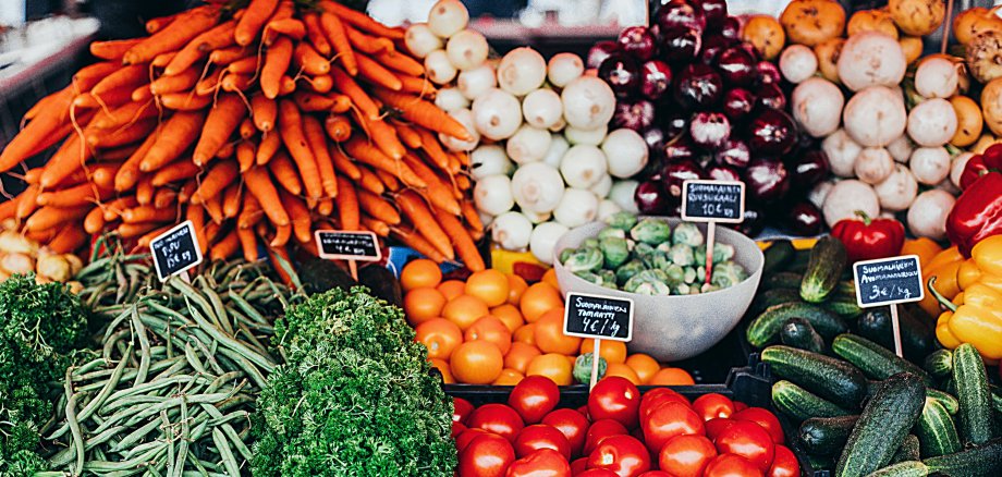 Wochenmarkt Obst und Gemüse auf dem Wochenmarkt