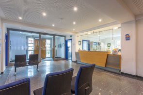 Info-Theke Info-Theke im Foyer des Rathauses