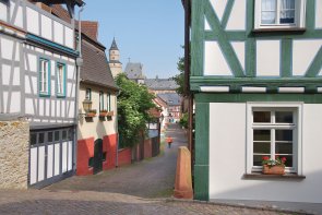 Felix-Lahnstein-Straße Fachwerkhäuser