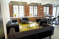 Fresenius-Idstein Pioneer-Lab Sitz-Lounge im Fresenius Pioneer-Lab